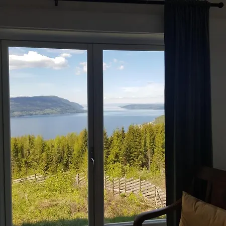 Semesterbostad Annex Fjara Greater Oslos View Sleeps 10 Guests In 3 Bedrooms *