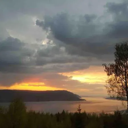 Annex Fjara Greater Oslos View Sleeps 10 Guests In 3 Bedrooms Holiday home