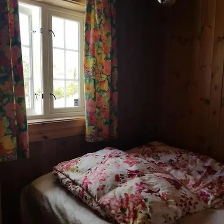 Annex Fjara Greater Oslos View Sleeps 10 Guests In 3 Bedrooms Semesterbostad *