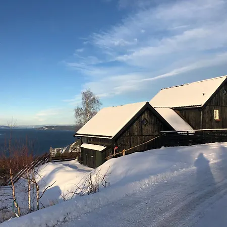 Semesterbostad Annex Fjara Greater Oslos View Sleeps 10 Guests In 3 Bedrooms Stange