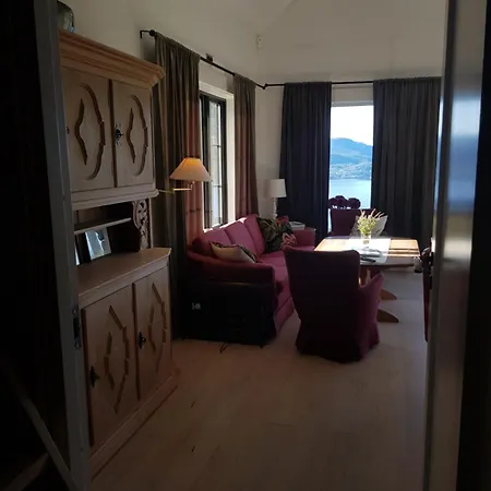Semesterbostad Annex Fjara Greater Oslos View Sleeps 10 Guests In 3 Bedrooms *