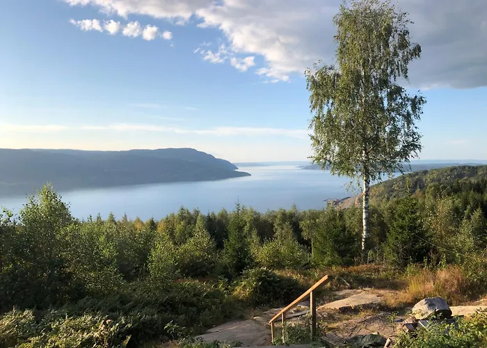 Annex Fjara Greater Oslos View Sleeps 10 Guests In 3 Bedrooms Feriehus Stange