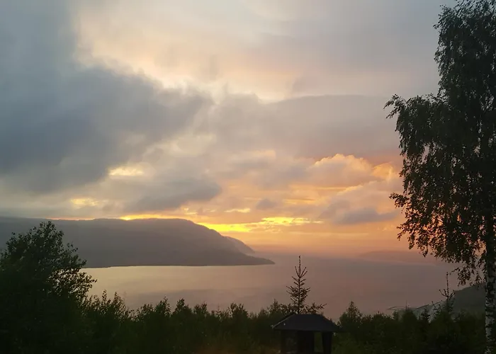 Annex Fjara Greater Oslos View Sleeps 10 Guests In 3 Bedrooms Feriehus *