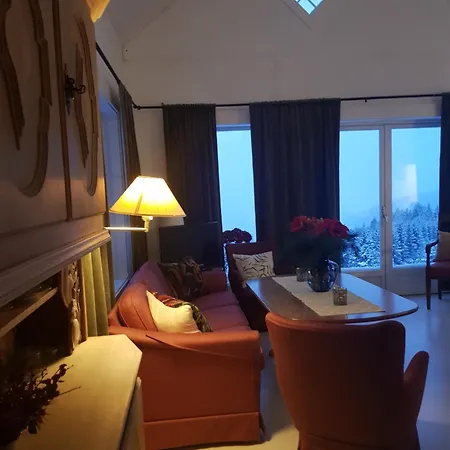 Annex Fjara Greater Oslos View Sleeps 10 Guests In 3 Bedrooms Stange